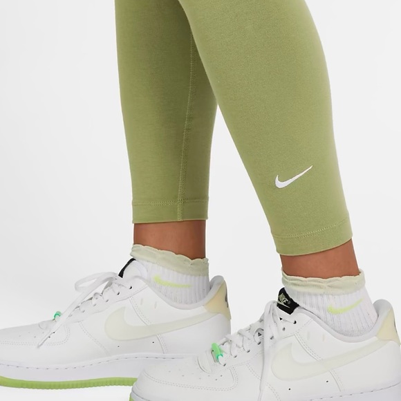 - NIKE Sportwear essential 7/8 mid rise leggings - Picture 2 of 3